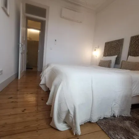 Lisbon Apartment Near Rato Square アパート *