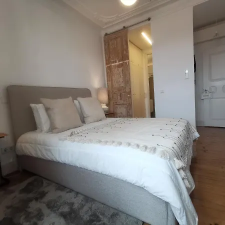 アパート Lisbon Apartment Near Rato Square *