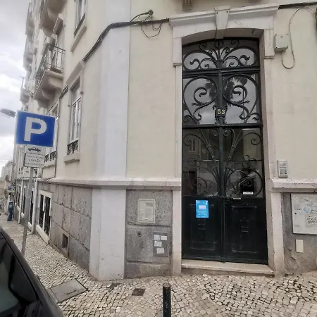 Lisbon Apartment Near Rato Square リスボン